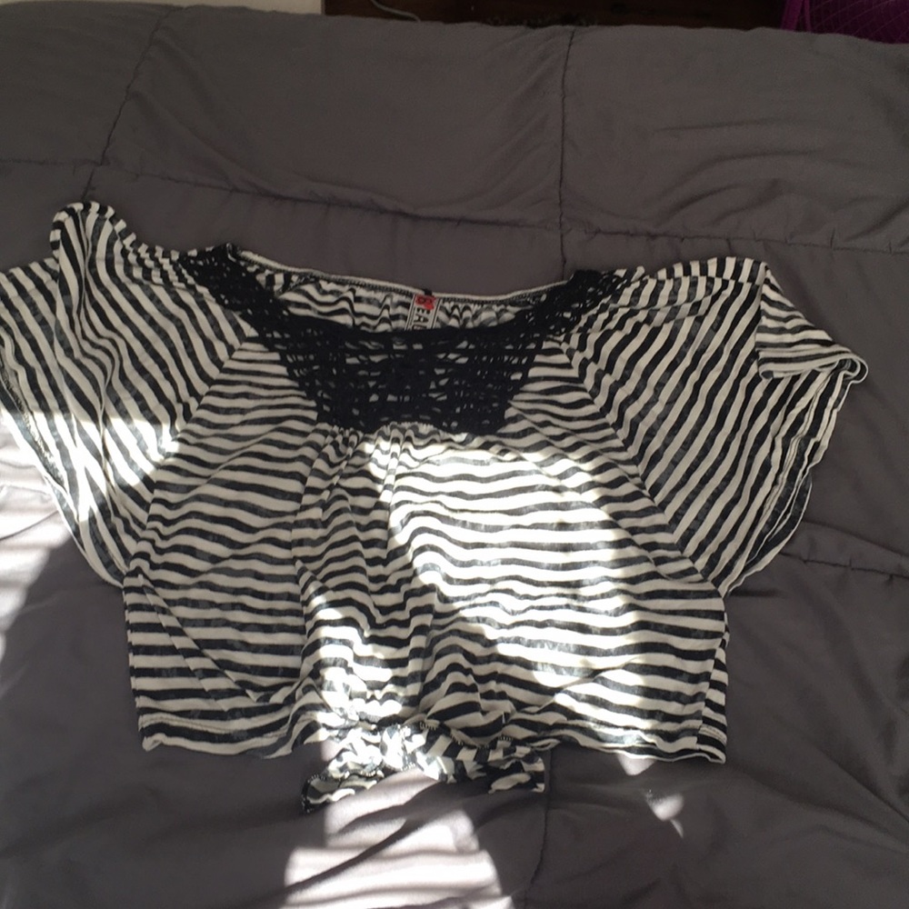 Wide sleeve shirt